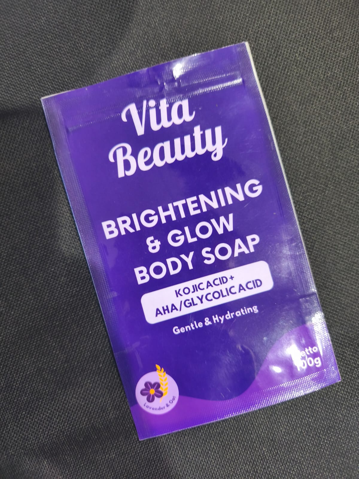 Standing pouch skincare Vita Beauty body soap
